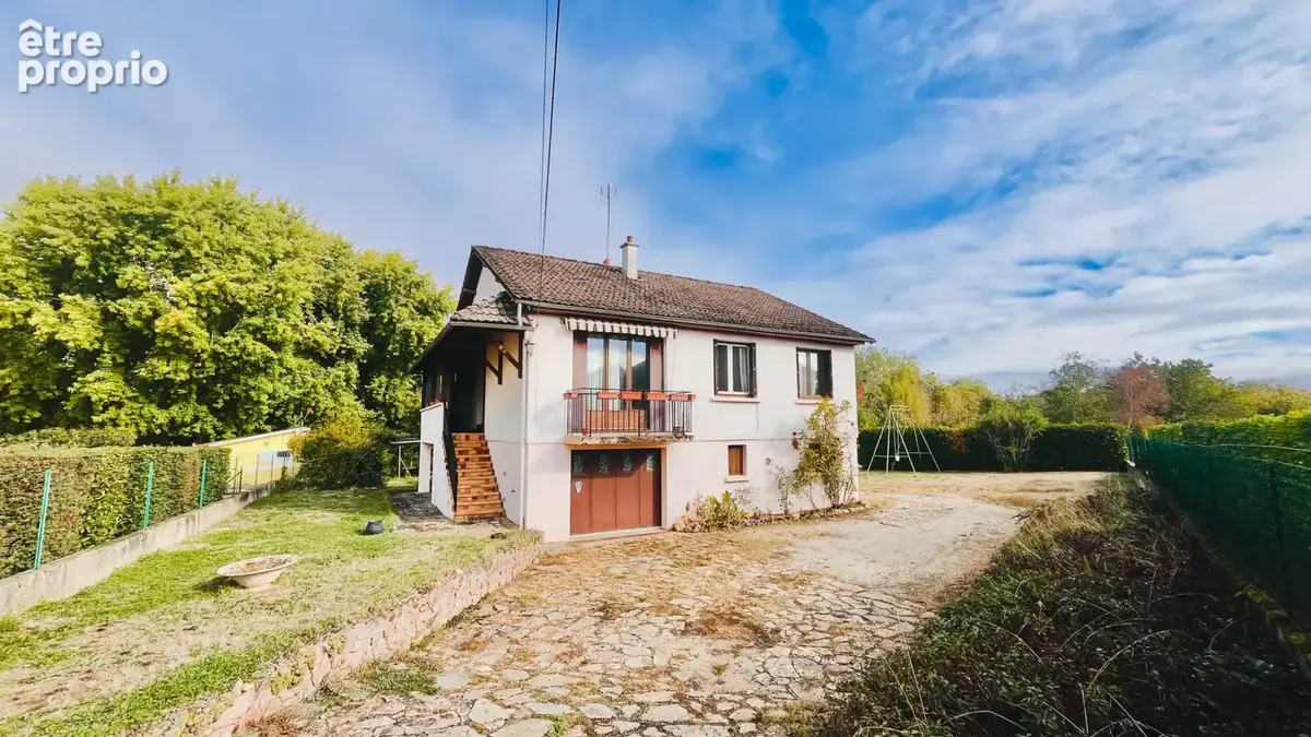 Maison Yzeure - photo 1