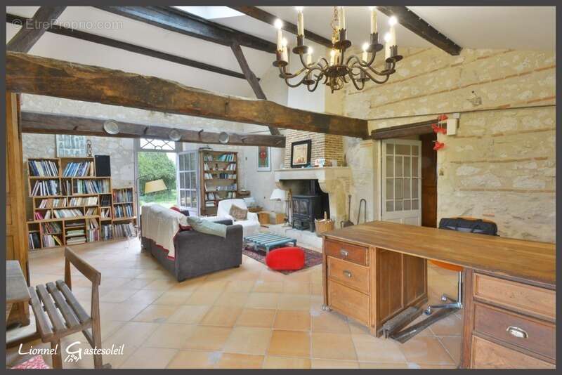 Maison à SAINT-QUENTIN-DE-CAPLONG