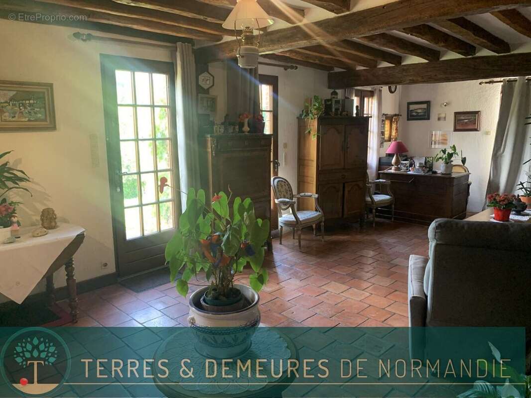Maison à VIMOUTIERS