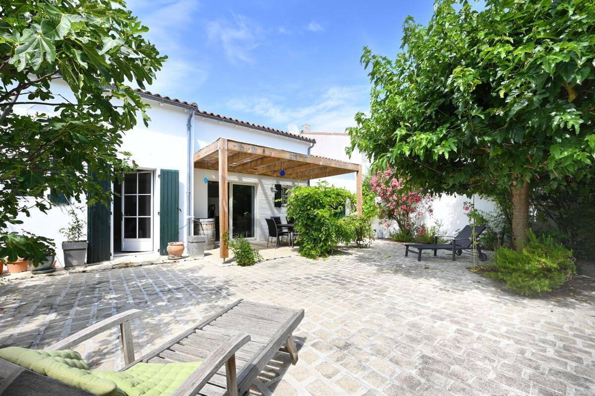 Maison à LA FLOTTE