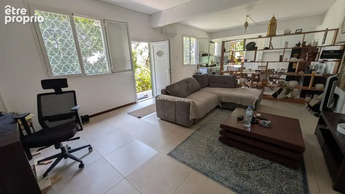 Exceptionnel à Cayenne Bourda : Villa d’architecte avec vue mer panoramique et fort rendement locatif - photo 6