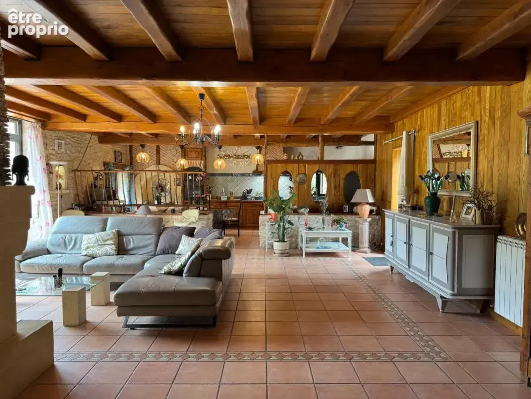 Charmante bâtisse 1716 de 186 m² avec séjour de 80 m² - photo 17