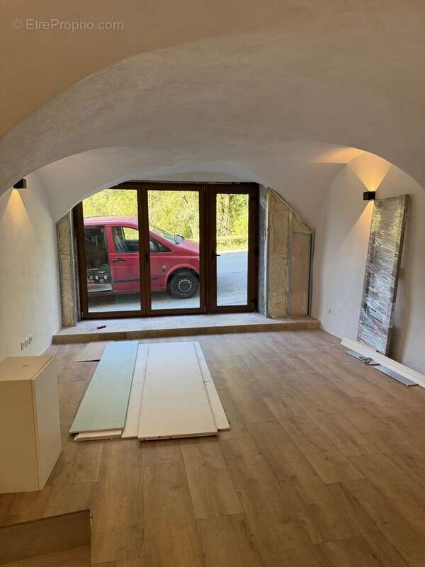 Appartement à LA PERRIERE