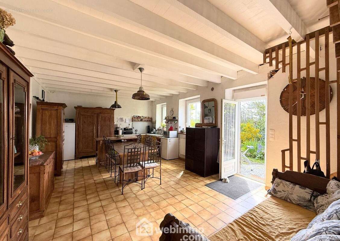 Maison 94 m² à Ploumilliau  - photo 6