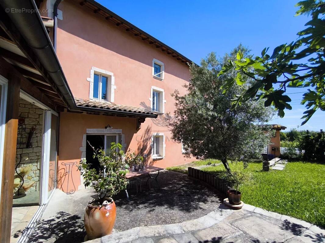 Maison à VILLEFRANCHE-SUR-SAONE