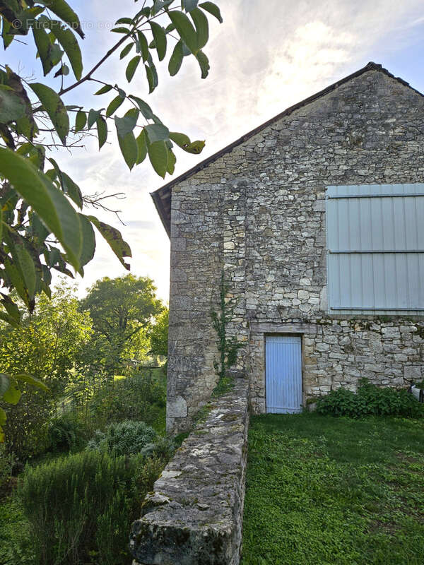 Maison à LA LOUBIERE