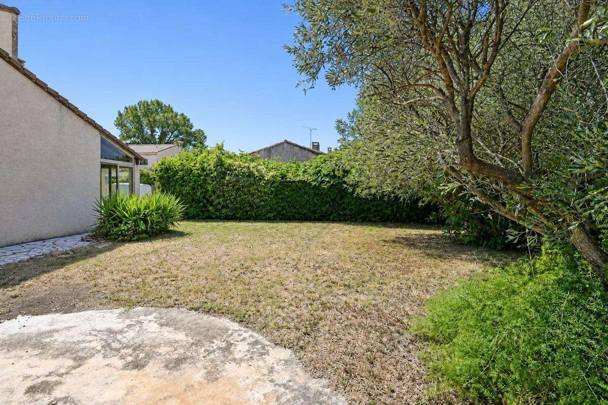 Maison de 5 pièces de 129 m² à Arles - photo 23