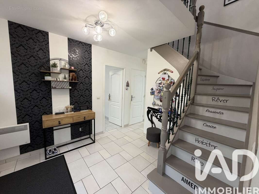 Photo 2 - Maison à LIVRY-SUR-SEINE