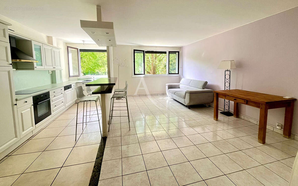 Appartement à ATHIS-MONS