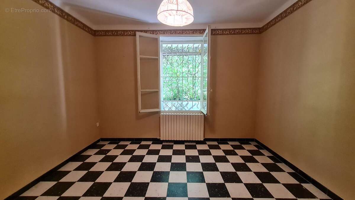 Maison à VILLENEUVE-LES-AVIGNON