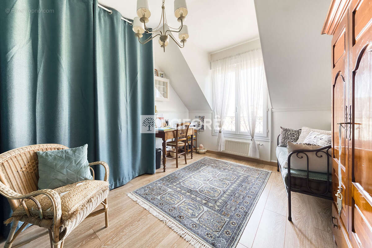 Maison à PONTAULT-COMBAULT