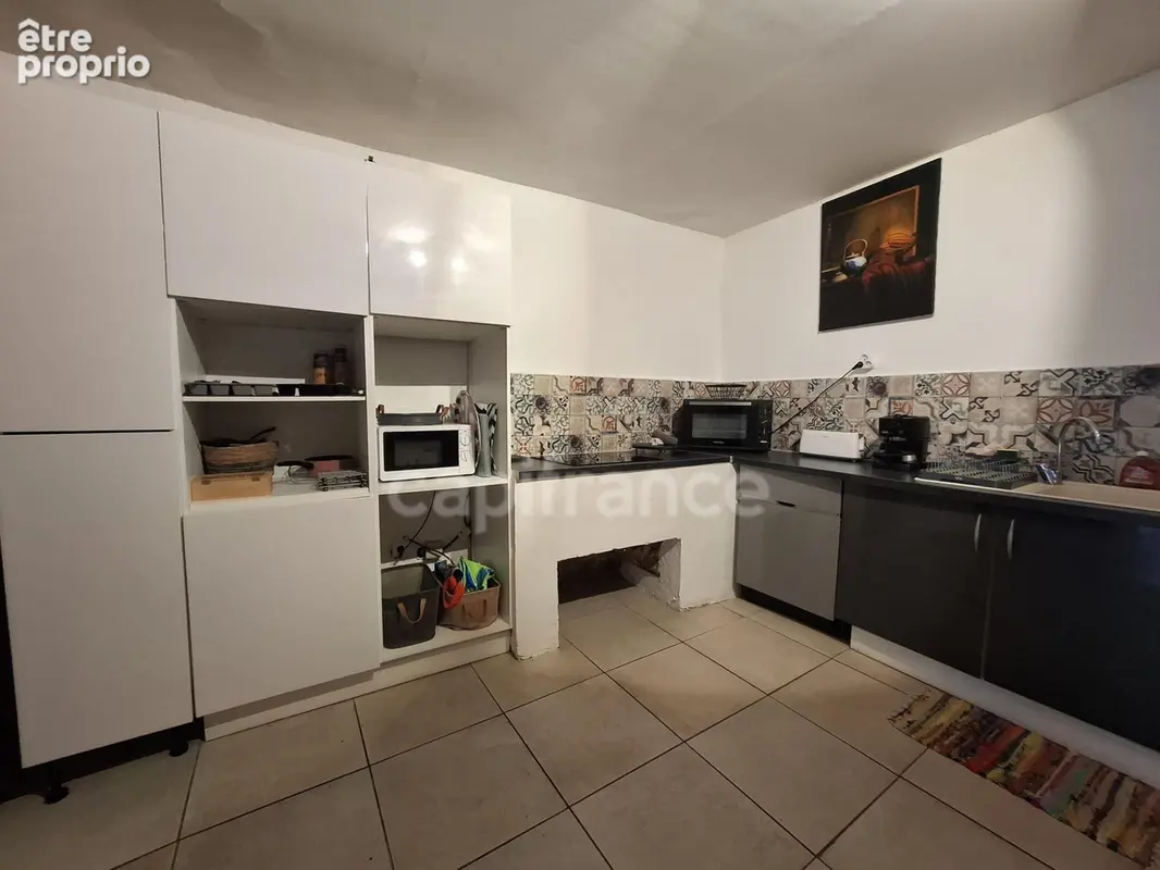 A vendre - Maison de Bourg Atypique et Rénovée – Vue Mer et Montagne – Saint-Pierre (972) - photo 9