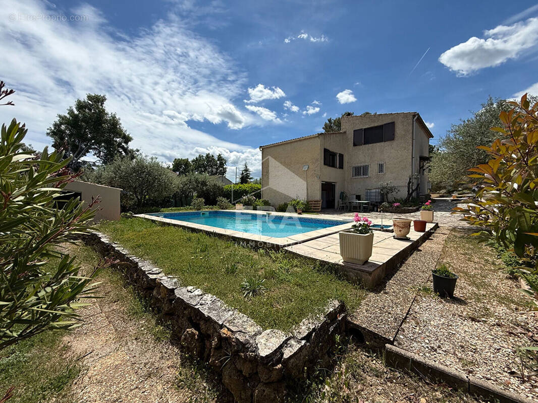 Maison à SAINT-MAXIMIN-LA-SAINTE-BAUME