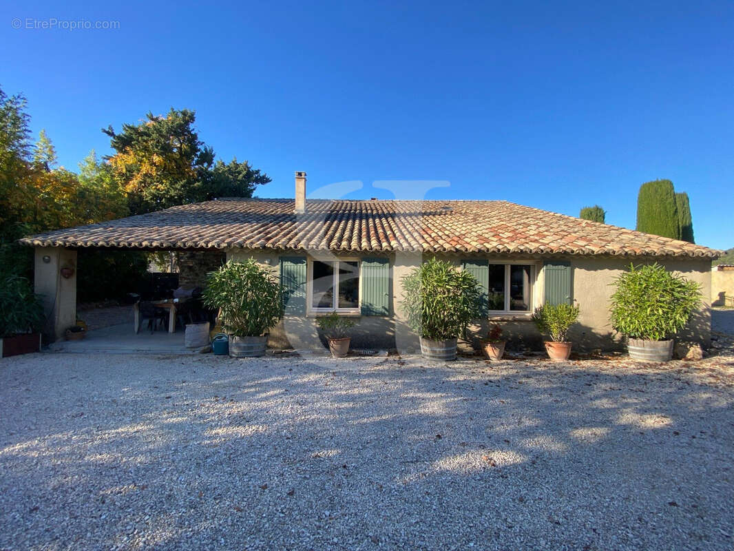 Maison à VAISON-LA-ROMAINE