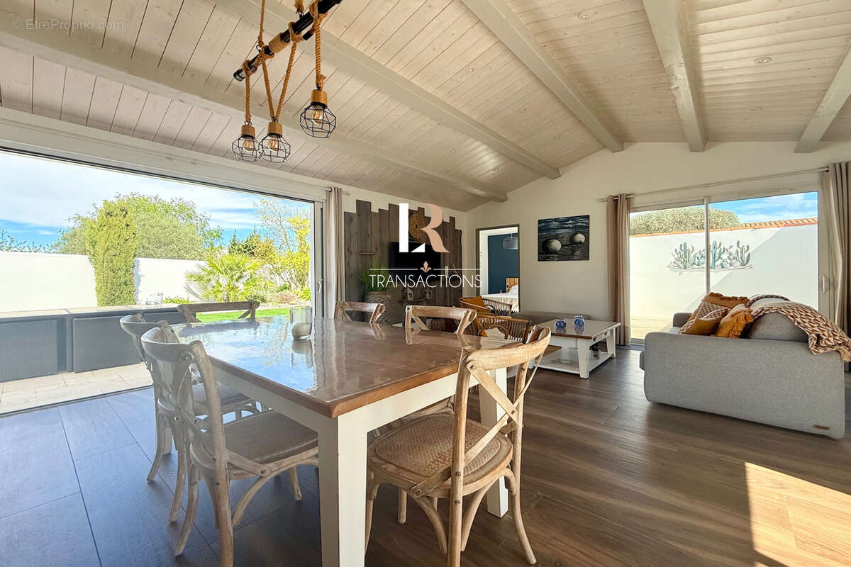 Maison à SAINT-MARTIN-DE-RE