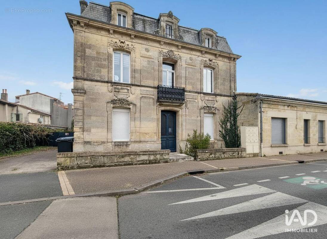 Photo 1 - Maison à BASSENS