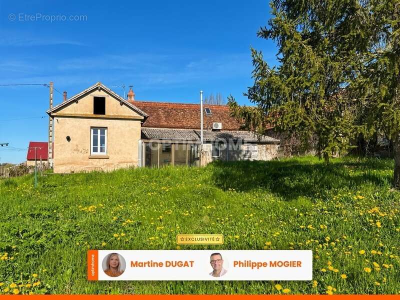 Maison à TREZELLES