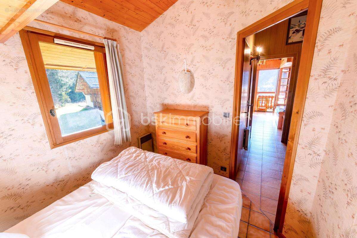 Appartement à CREST-VOLAND