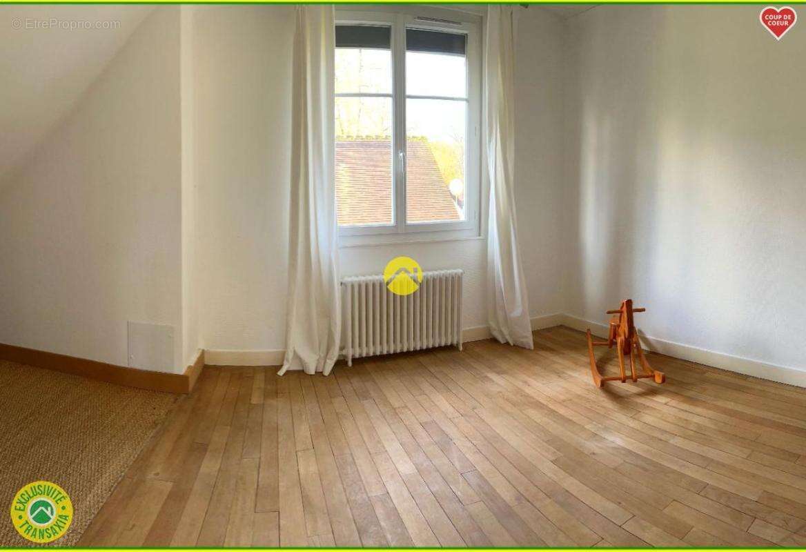 Maison à NEUVY-SUR-BARANGEON