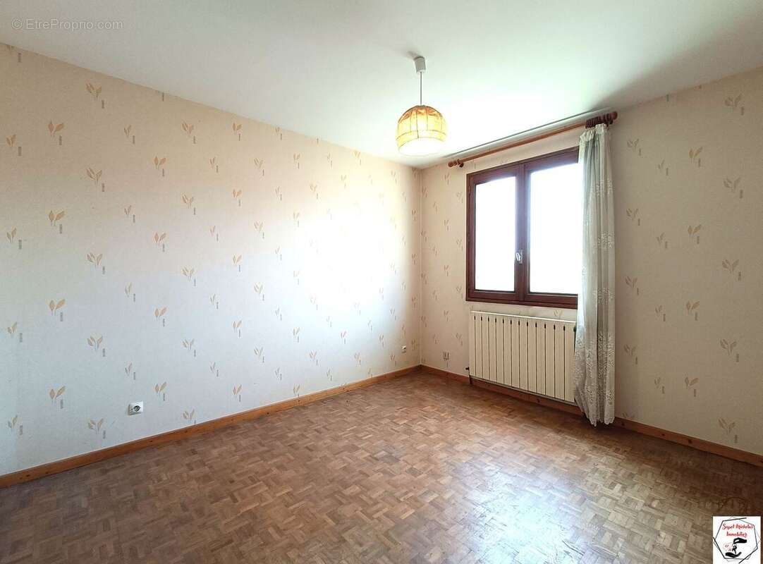 Maison à COLOMBIER-LE-VIEUX