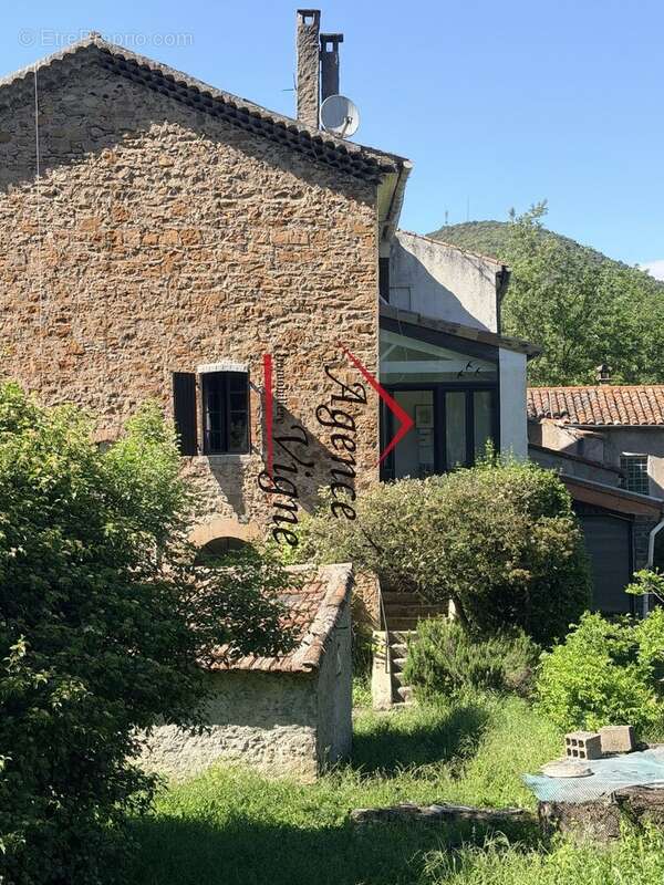 Maison à ROBIAC-ROCHESSADOULE