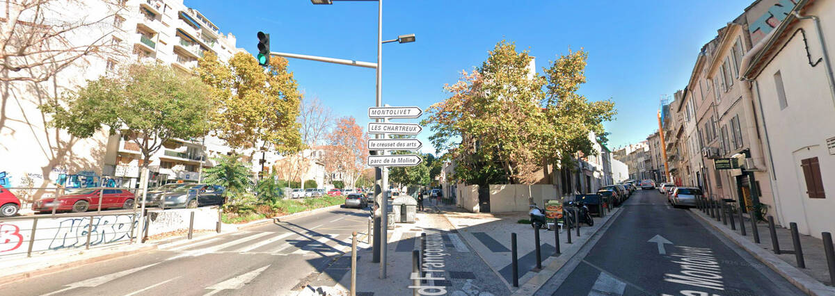 Parking à MARSEILLE-4E