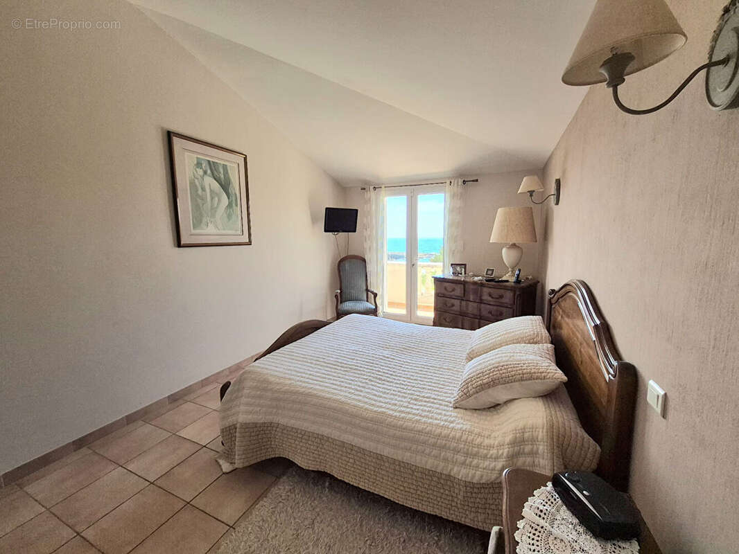 Maison à SAUSSET-LES-PINS