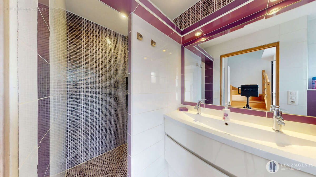 Maison à SAINT-MARTIN-D&#039;HERES