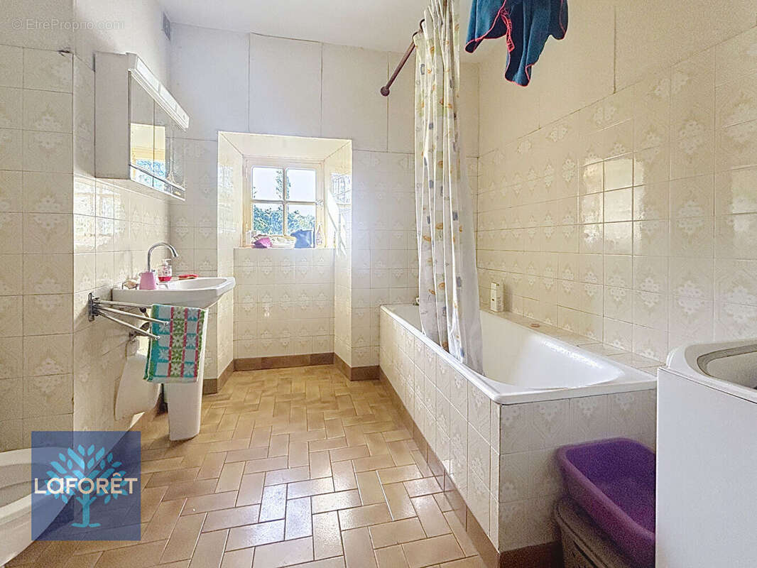 Maison à SAINT-MARC-LE-BLANC