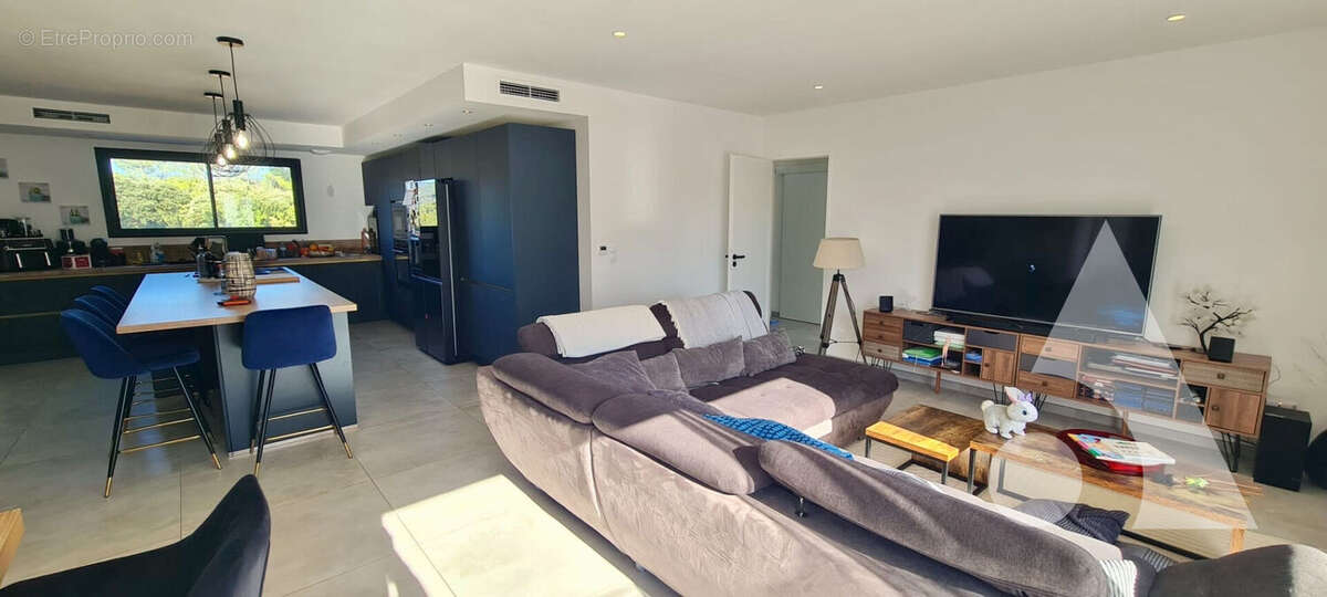 Maison à TRANS-EN-PROVENCE