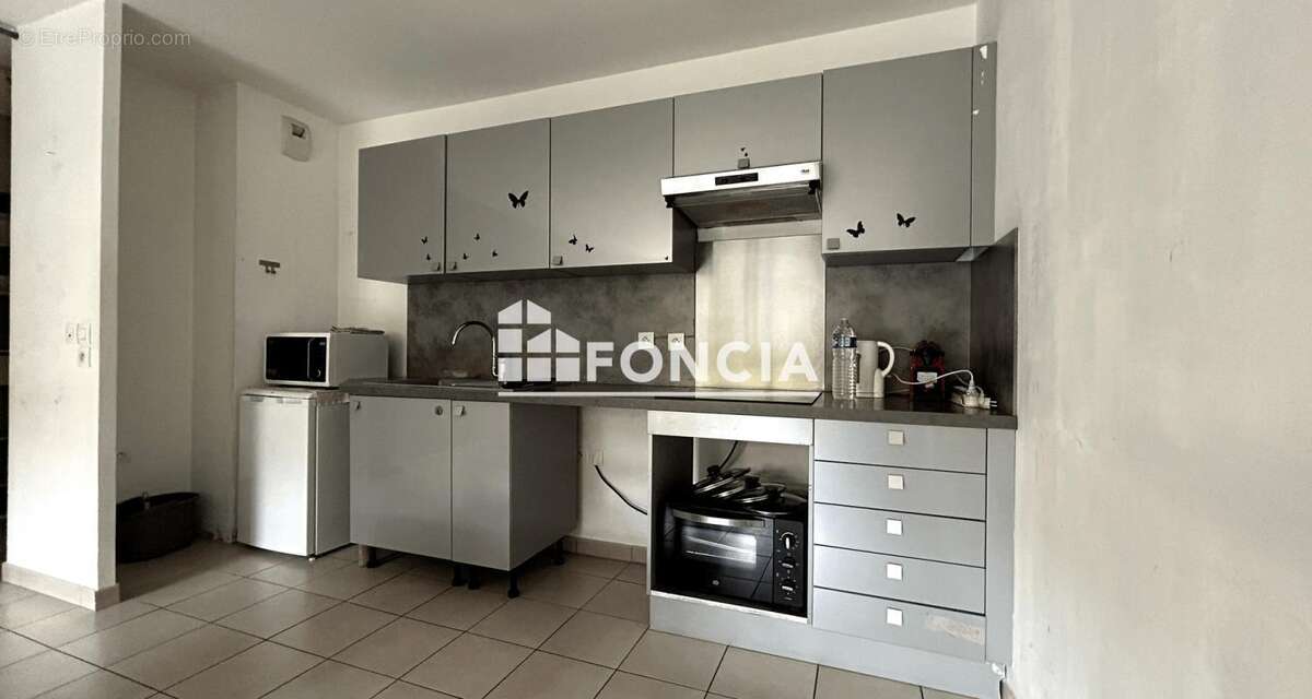 Appartement à SAINT-PIERRE-DU-PERRAY
