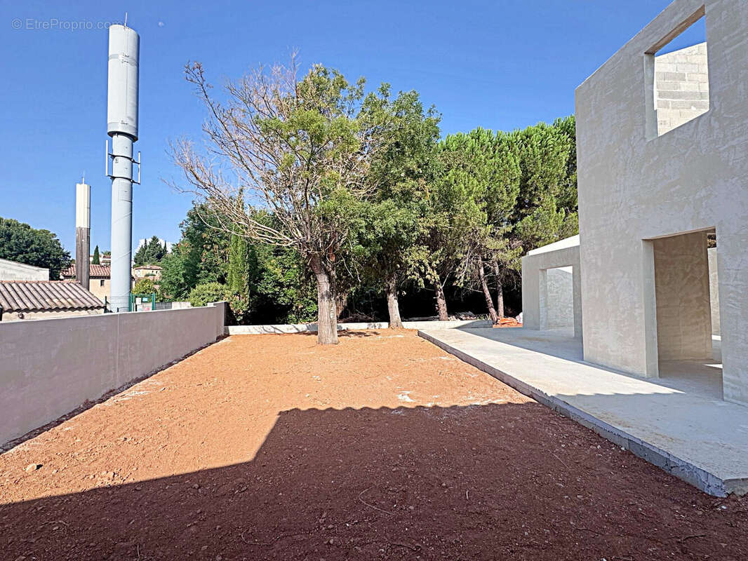 Maison 106 m² à Aix-En-Provence  - photo 3