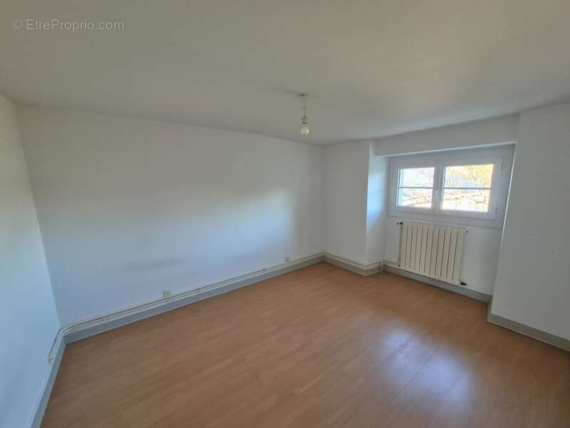 Maison à SAINT-SAVINIEN