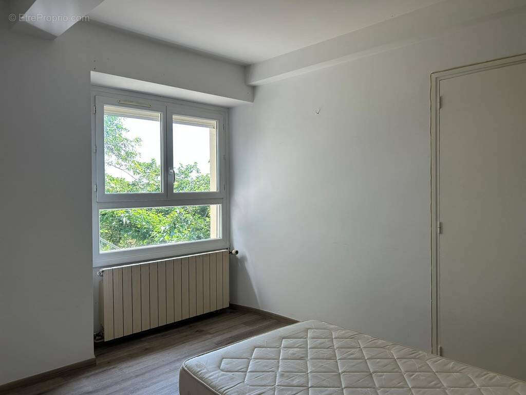 Maison rénovée avec hangar attenant - photo 7