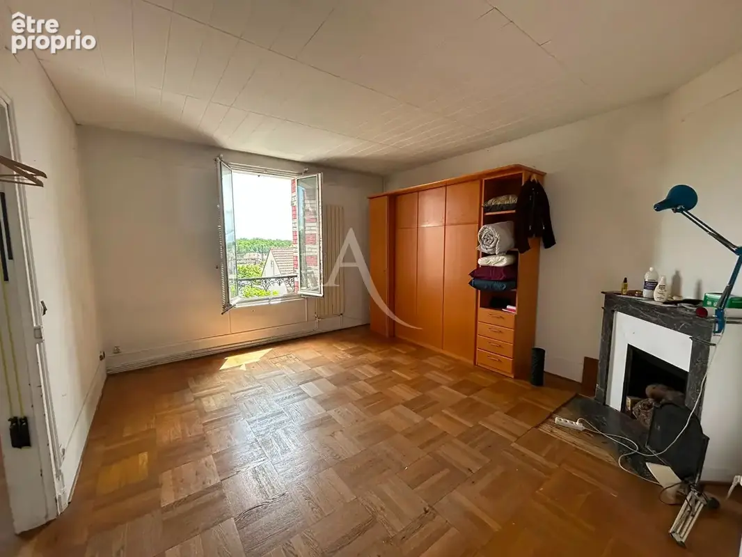 Appartement avec 2 caves et une dependance - photo 1