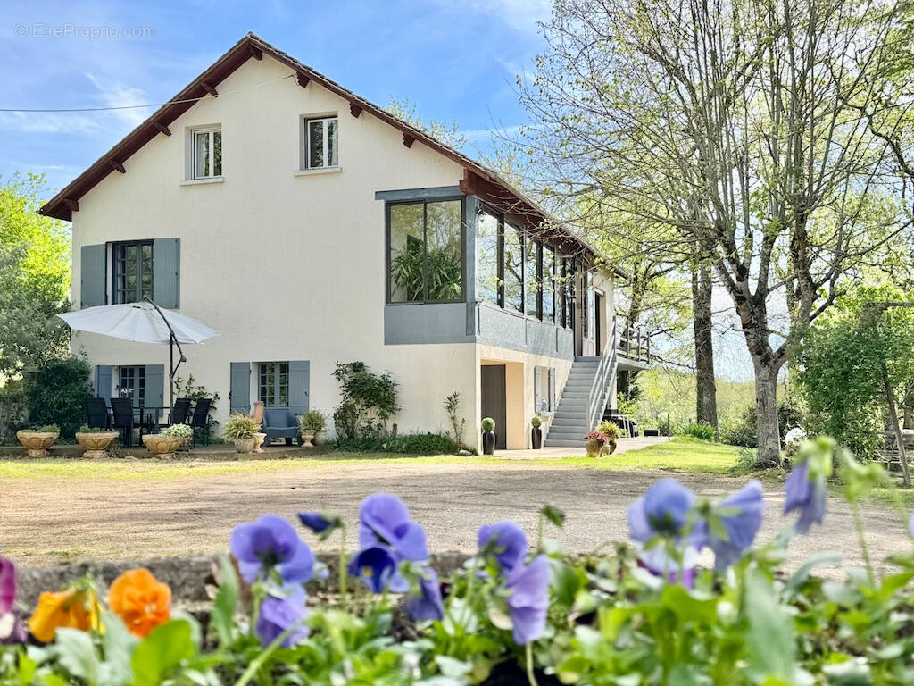 Maison à BEAUMONT-DU-PERIGORD
