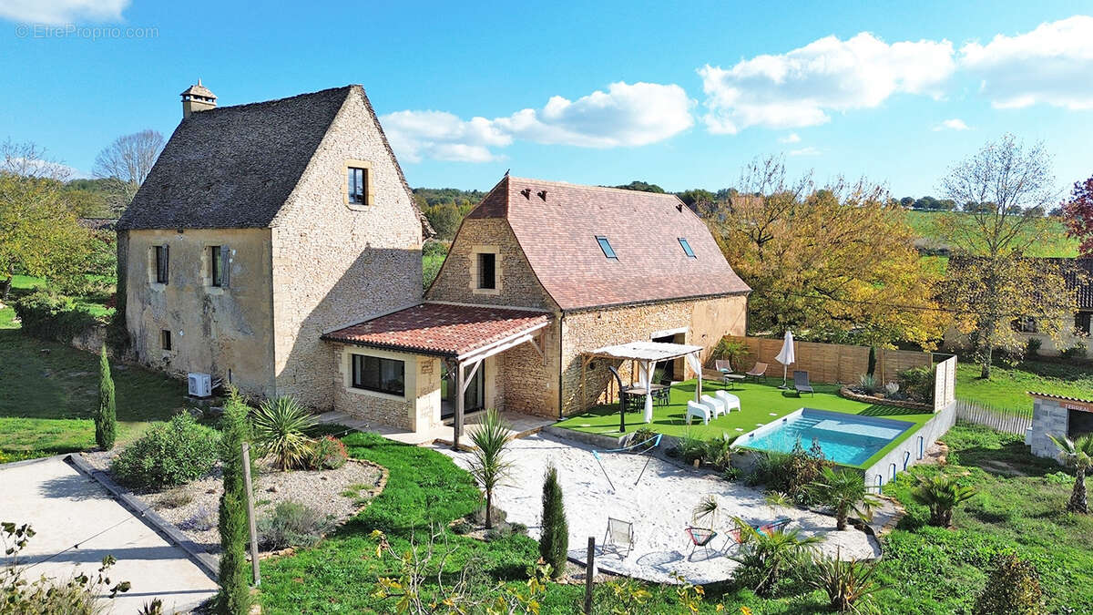 Maison à SAINT-GENIES