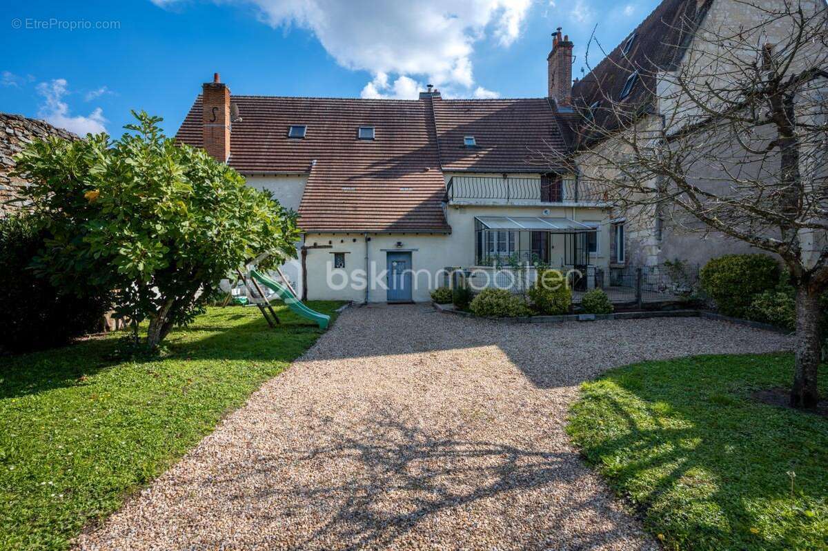 Maison à VALENCAY