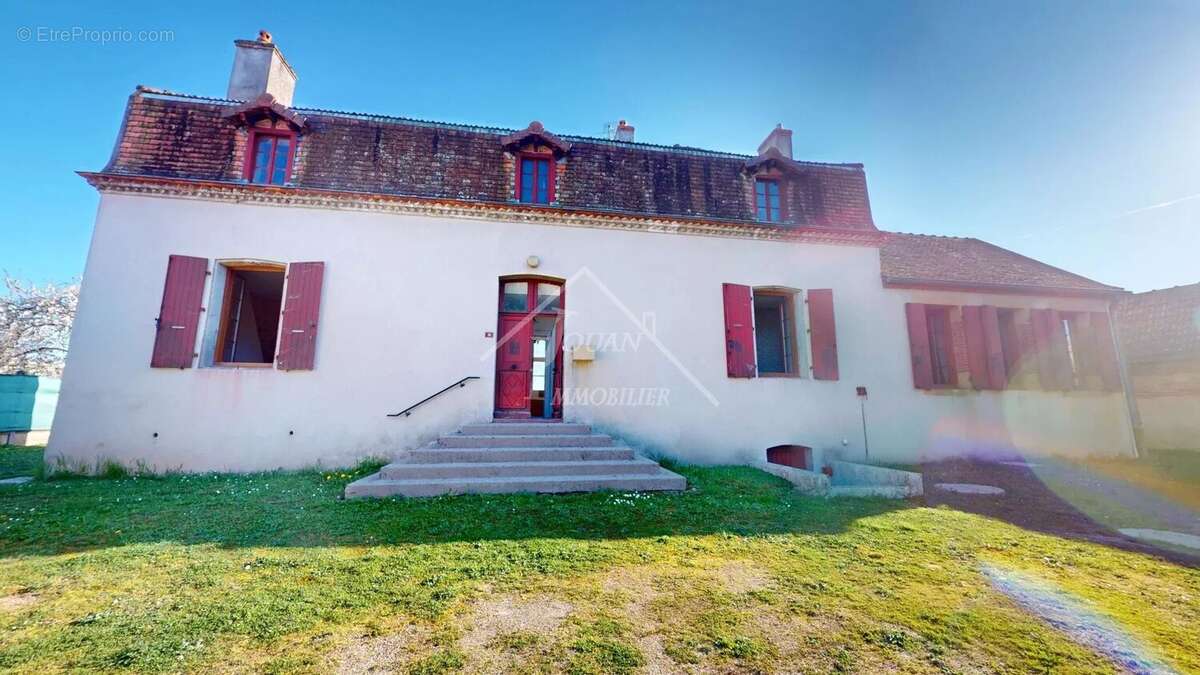 Maison à SALIGNY-SUR-ROUDON