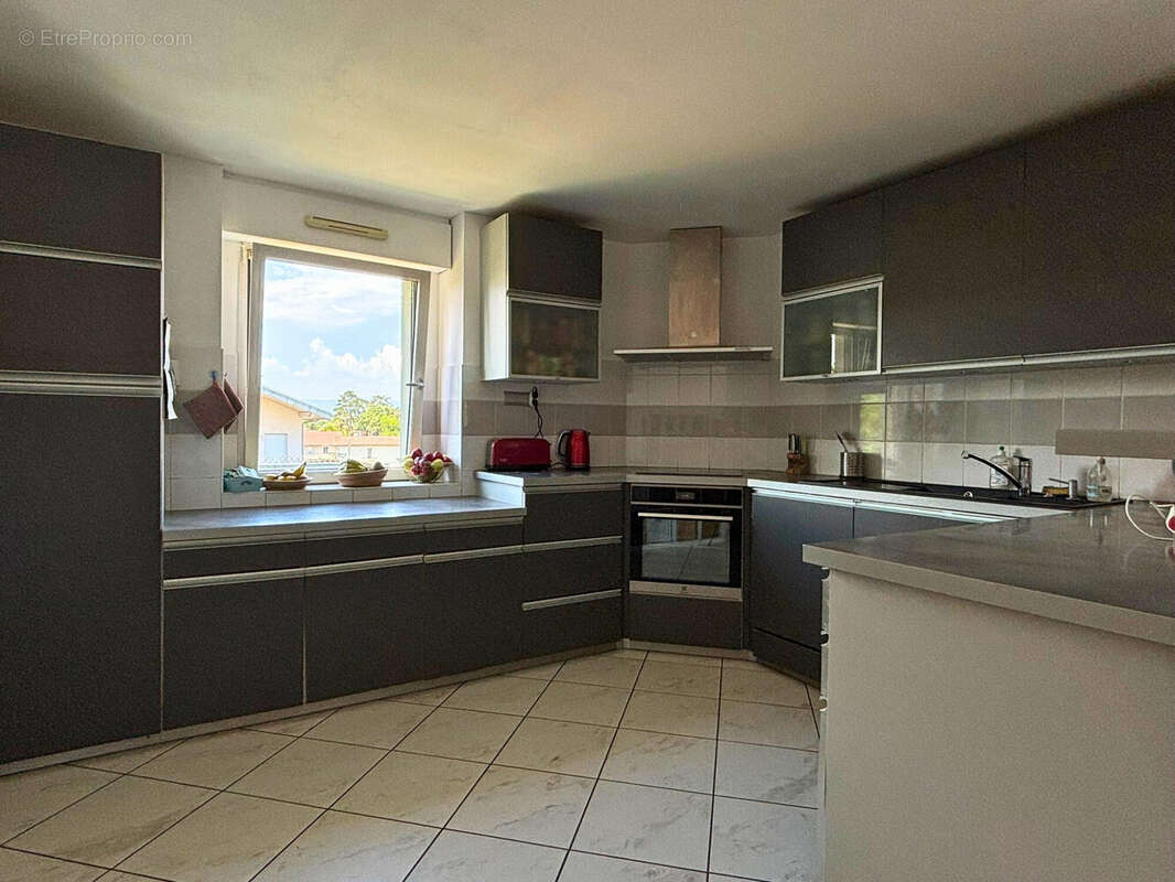 Appartement 102 m² à Annemasse  - photo 5
