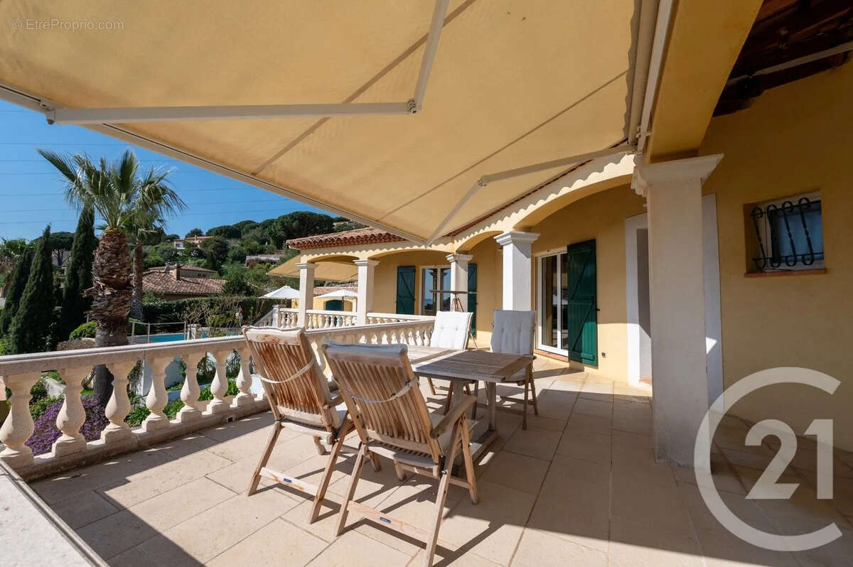Maison à BORMES-LES-MIMOSAS