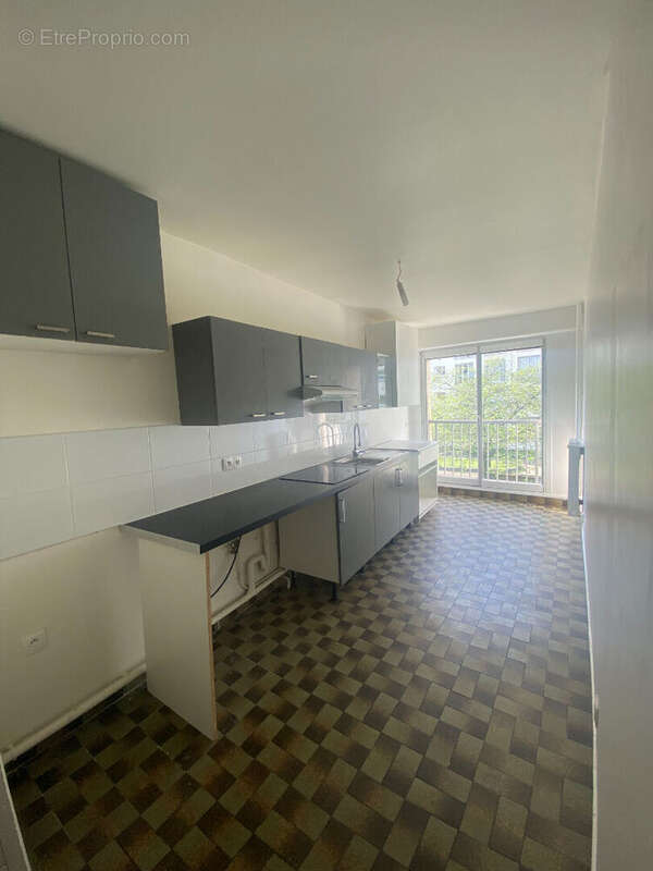 Appartement à PARIS-19E