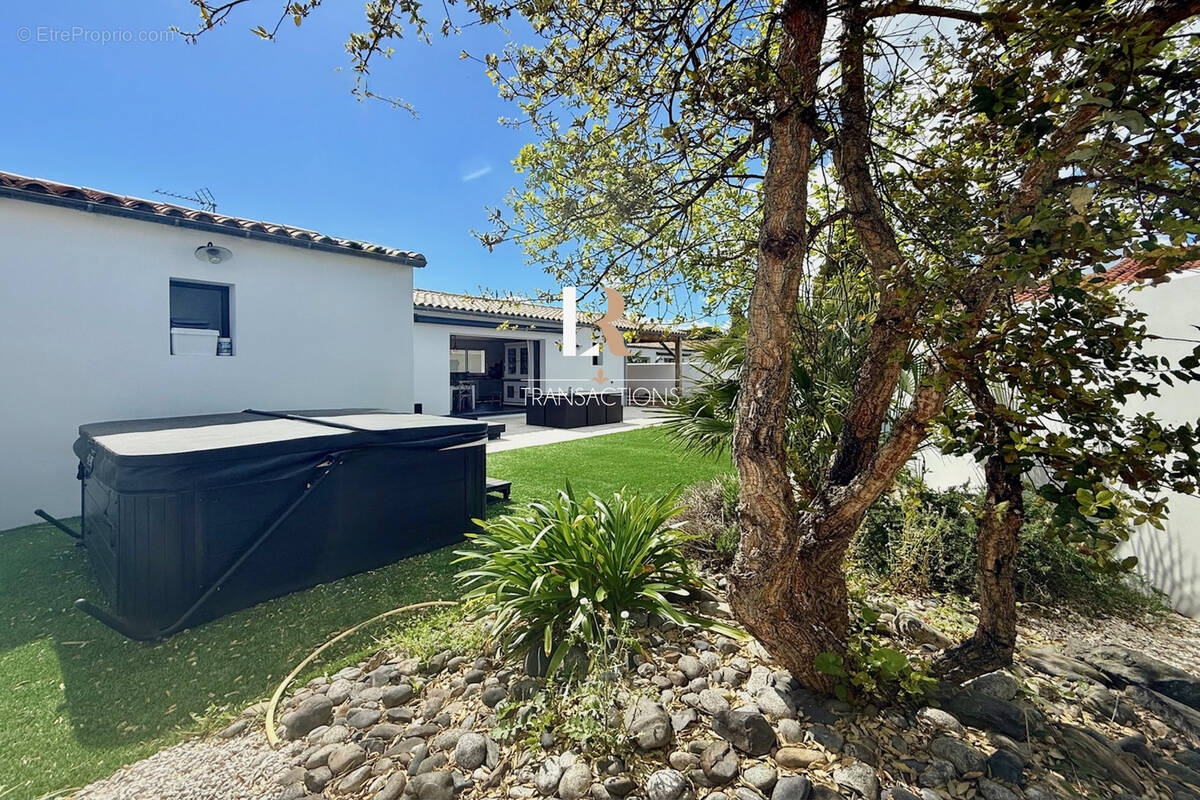 Maison à SAINT-MARTIN-DE-RE