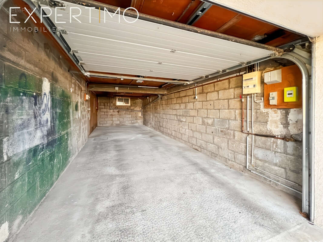 Maison à SAINTE-GENEVIEVE-DES-BOIS