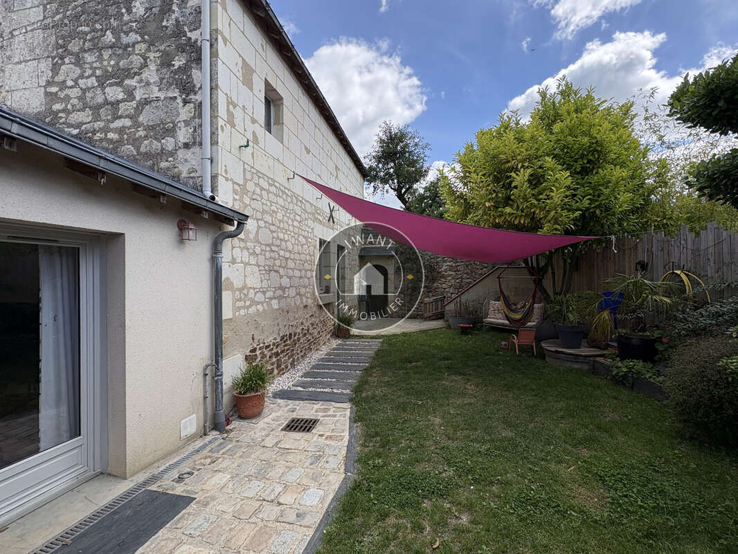 Maison coup de cœur à LOUERRE   Charme, authenticité et rénovation de qualité - photo 2