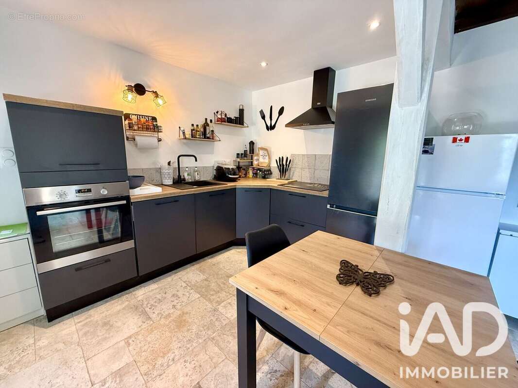 Maison 57 m² à Uchaux  - photo 4