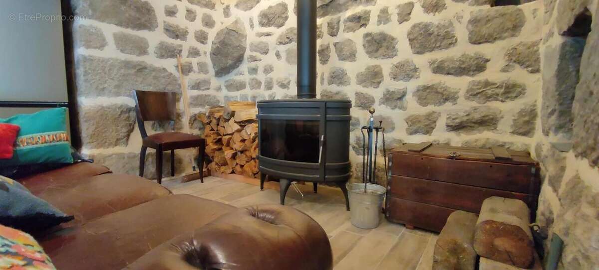 Maison à SAINT-AGREVE