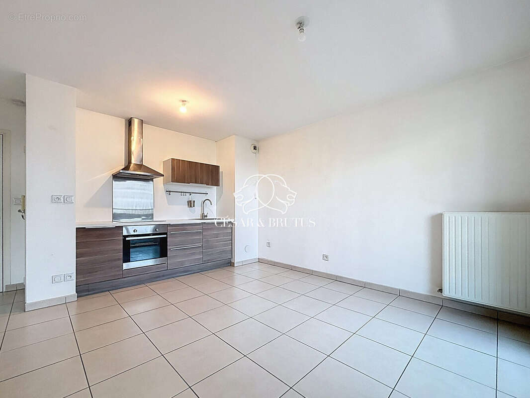 Appartement à LYON-8E