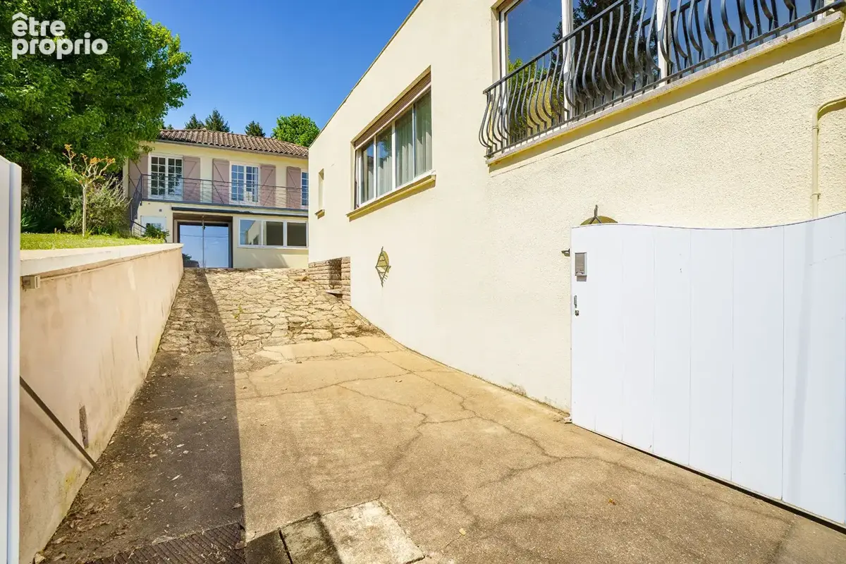 Ensemble de 2 Maisons  - Saint Jean Le Priche - photo 17
