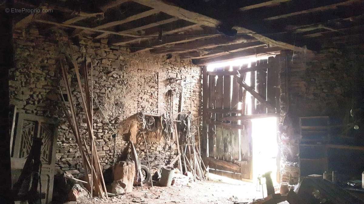 Maison à DUN-LE-PALESTEL